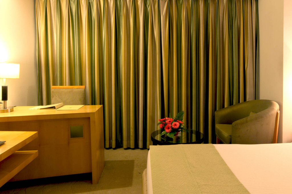 Image Courtesy : www.peninsulagrand.in